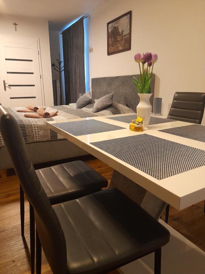 Honey Apartment Лендава Екстер'єр фото