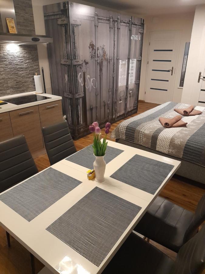 Honey Apartment Лендава Екстер'єр фото